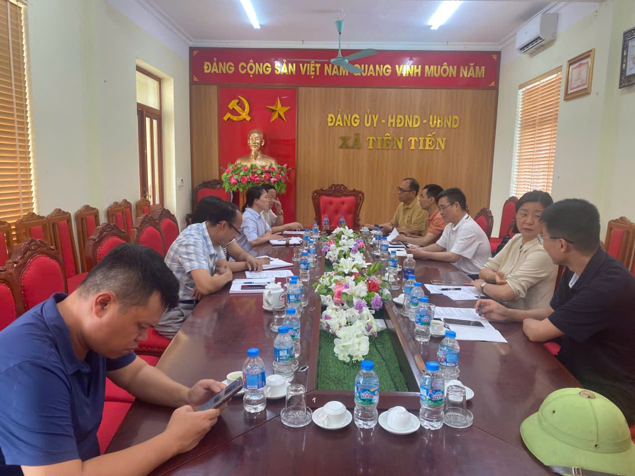 Đoàn công tác tỉnh Vân Nam, Trung Quốc khảo sát, trao đổi kinh nghiệm phát triển cây vải tại xã Tiên Tiến