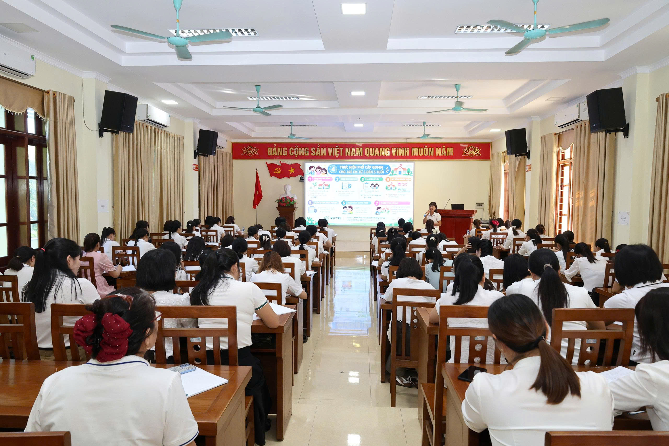TRƯỜNG MẦM NON TIÊN TIẾN TRIỂN KHAI NHIỆM VỤ NĂM HỌC 2026-2027