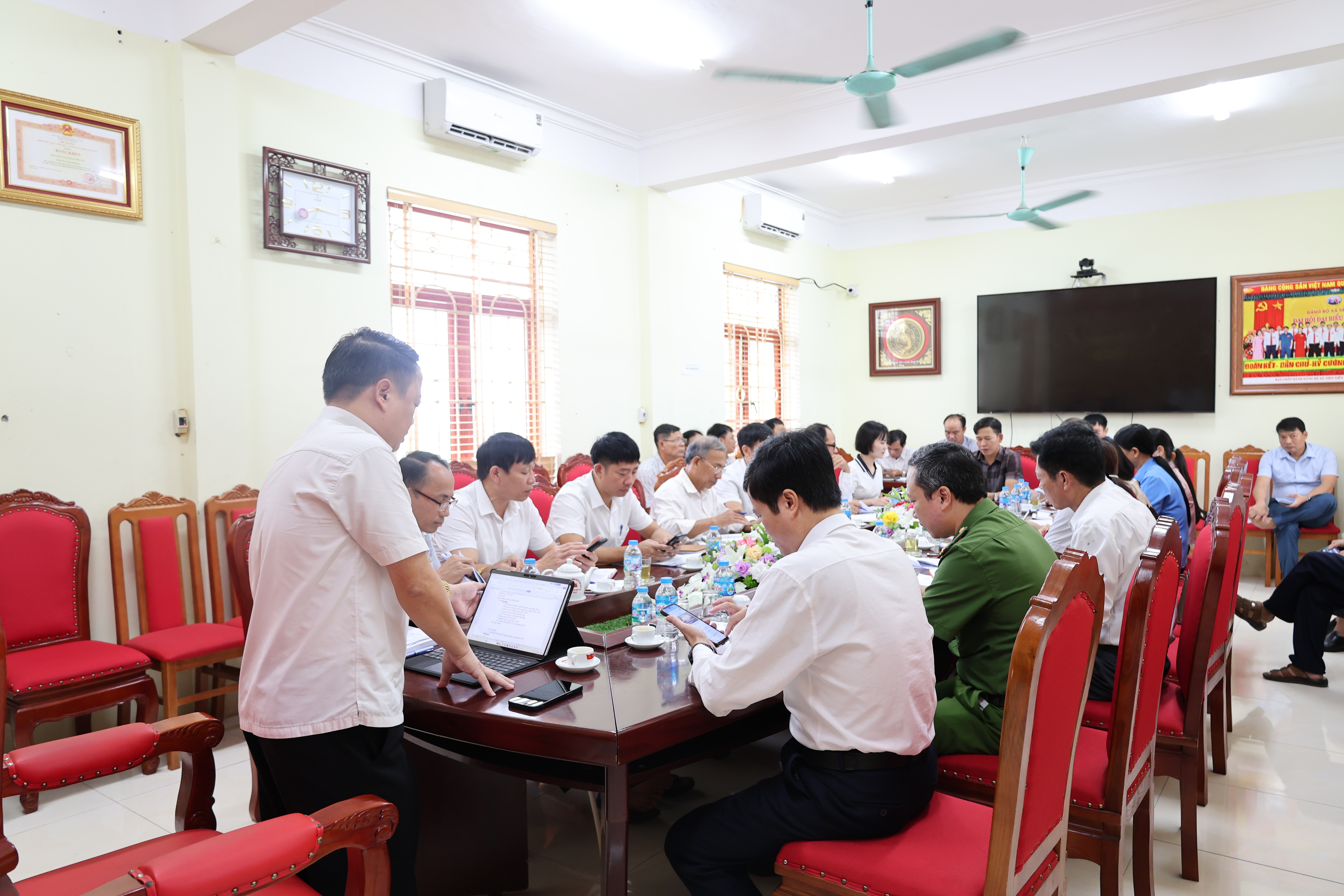 ỦY BAN NHÂN DÂN XÃ TIÊN TIẾN TRIỂN KHAI MỘT SỐ NHIỆM VỤ TRỌNG TÂM TRONG THỜI GIAN TỚI