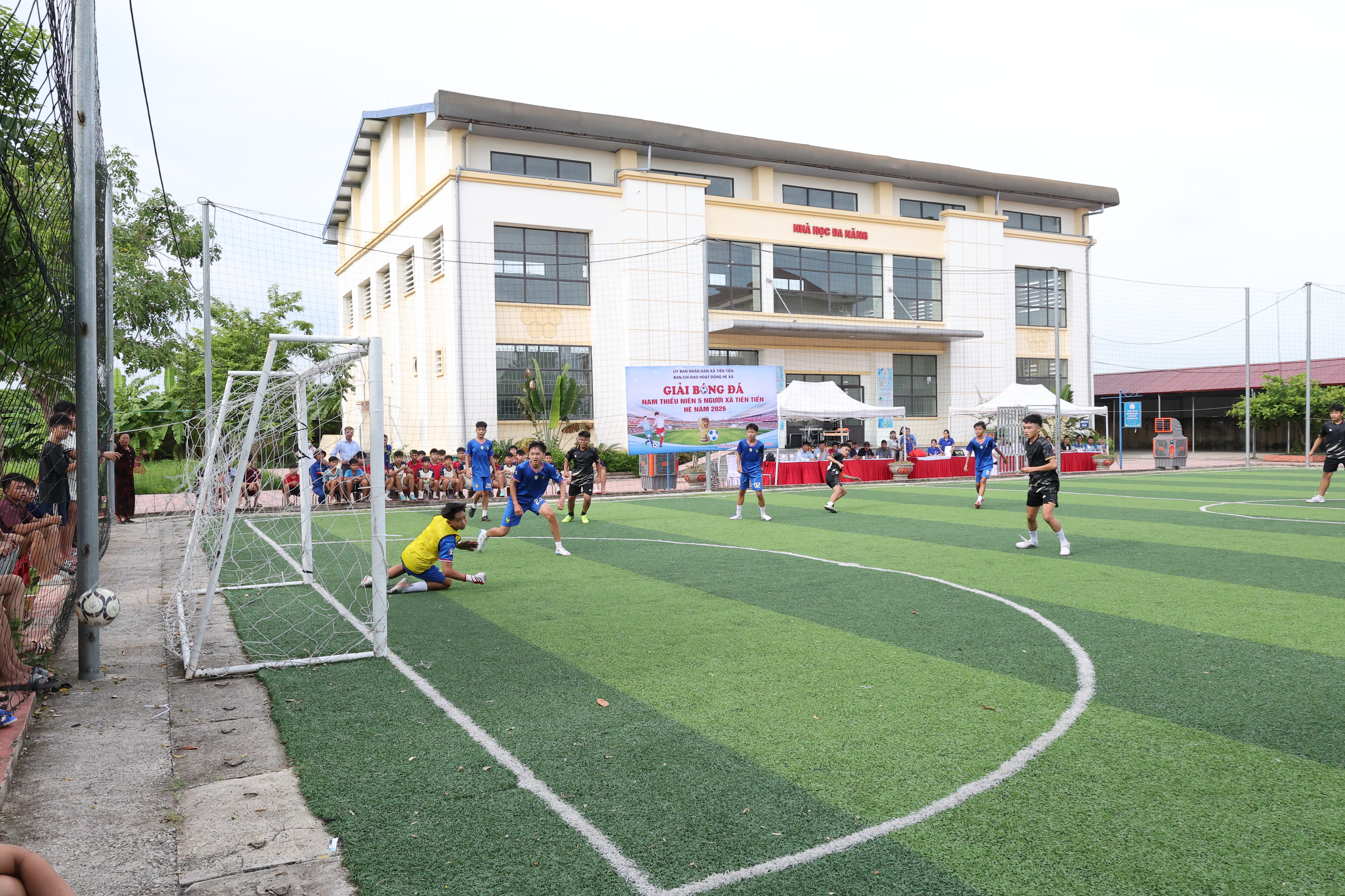 Xã Tiên Tiến khai mạc Giải bóng đá thiếu niên 5 người hè năm 2026