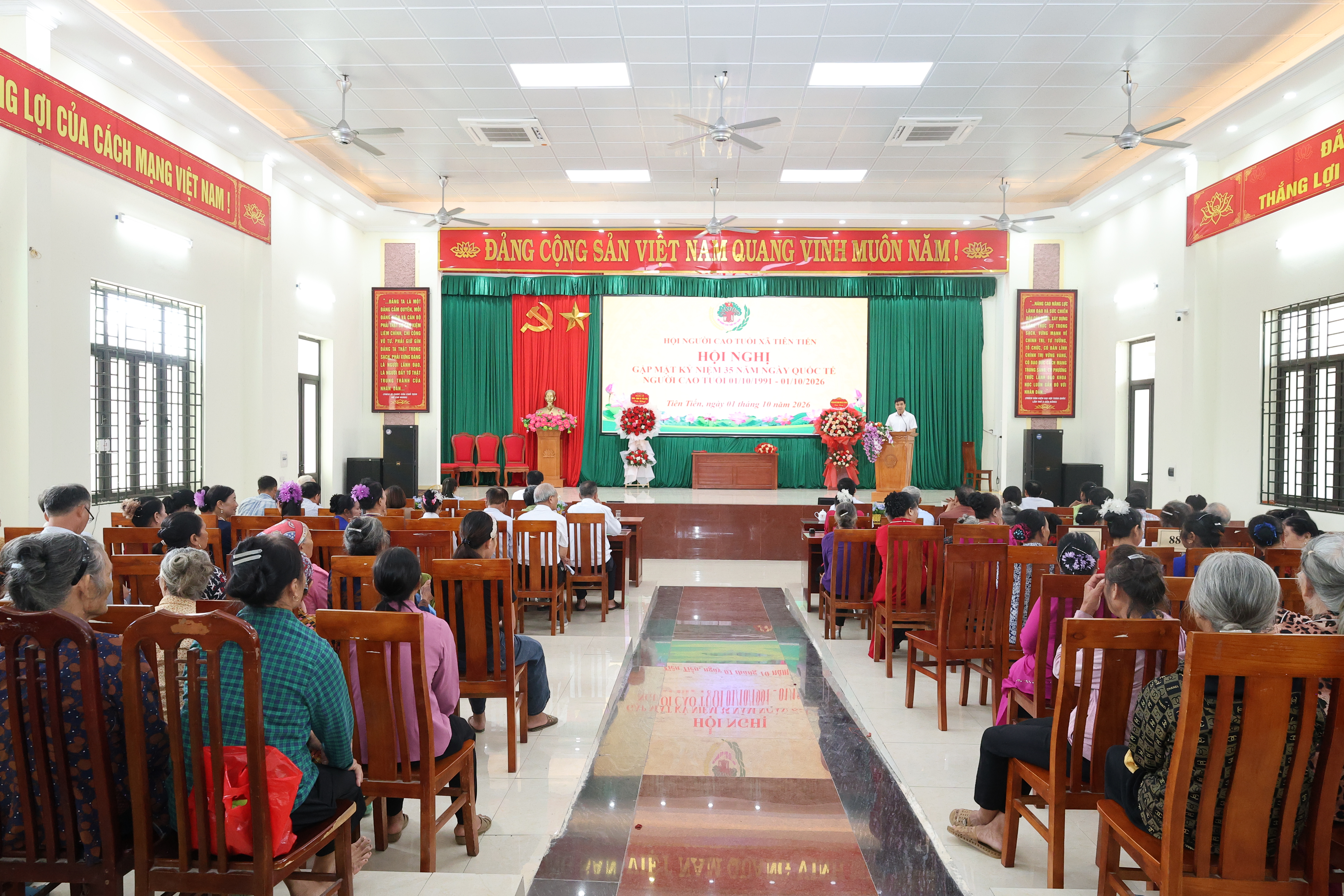HỘI NGƯỜI CAO TUỔI XÃ TIÊN TIẾN GẶP MẶT KỶ NIỆM NGÀY QUỐC TẾ NGƯỜI CAO TUỔI 1/10