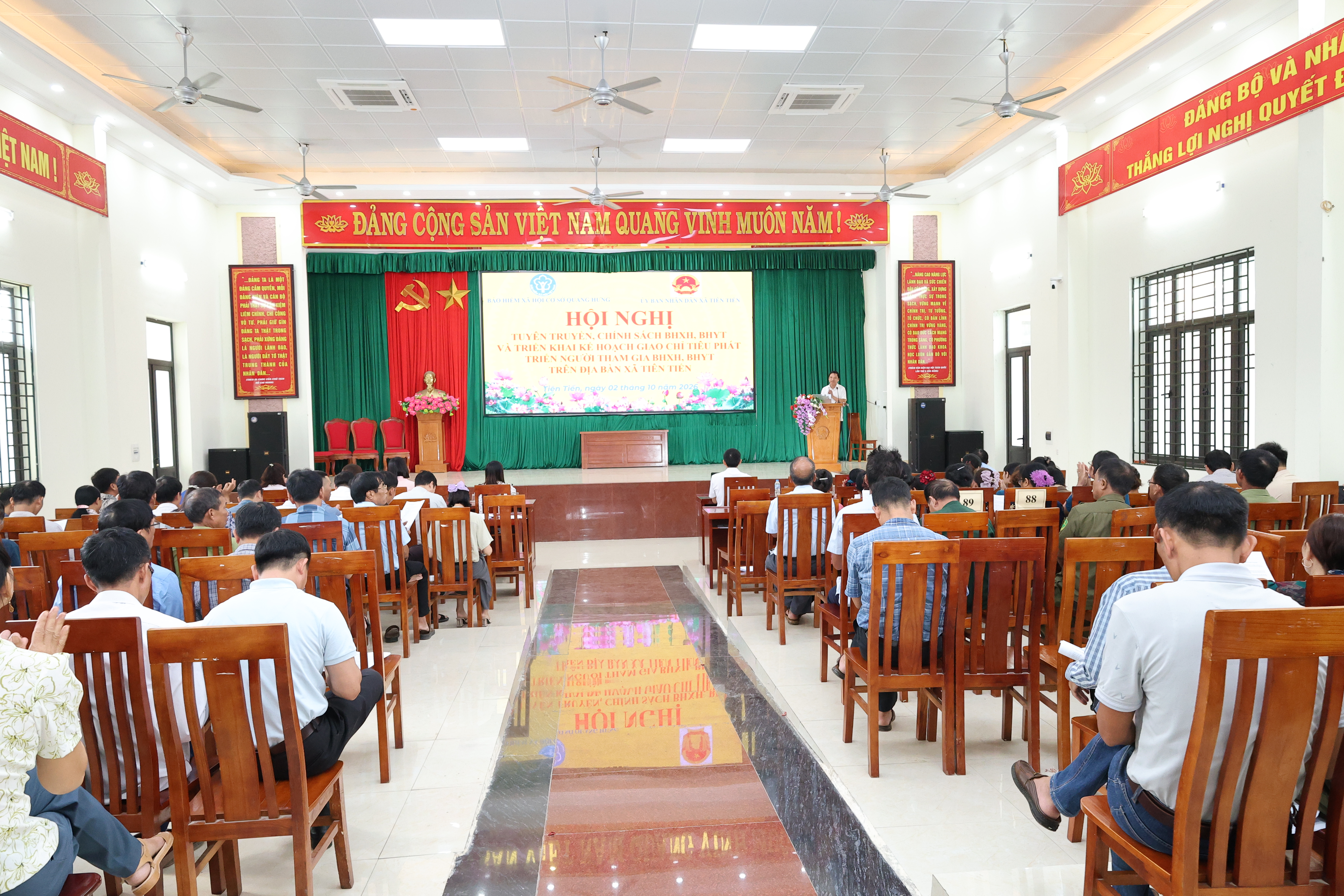 XÃ TIÊN TIẾN TỔ CHỨC HỘI NGHỊ TUYÊN TRUYỀN LUẬT BẢO HIỂM XÃ HỘI, BẢO HIỂM Y TẾ VÀ TRIỂN KHAI KẾ HOẠCH GIAO CHỈ TIÊU PHÁT TRIỂN NGƯỜI THAM GIA
