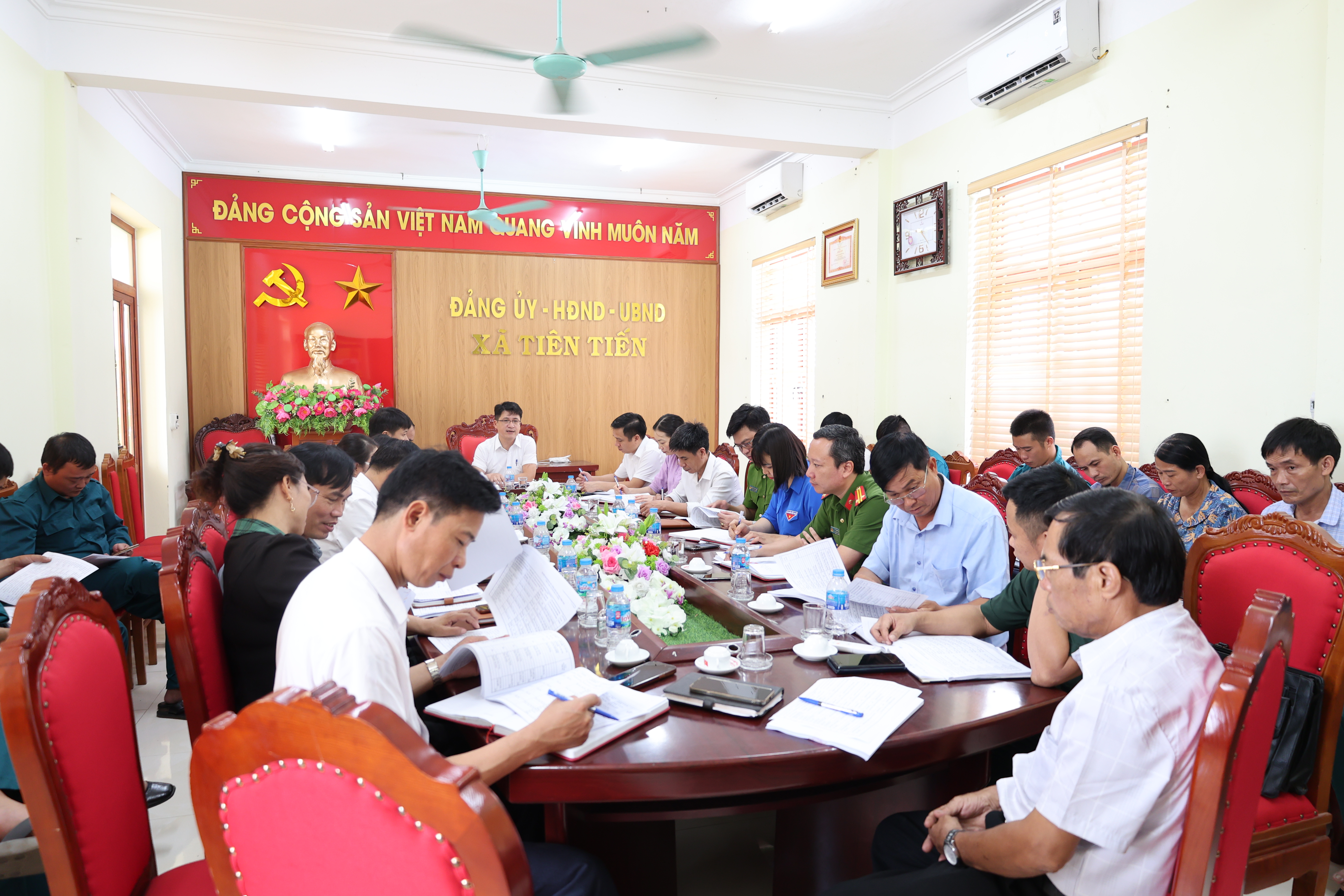 HỘI ĐỒNG NGHĨA VỤ QUÂN SỰ XÃ TIÊN TIẾN RÀ SOÁT NGUỒN CÔNG DÂN SẴN SÀNG NHẬP NGŨ NĂM 2027