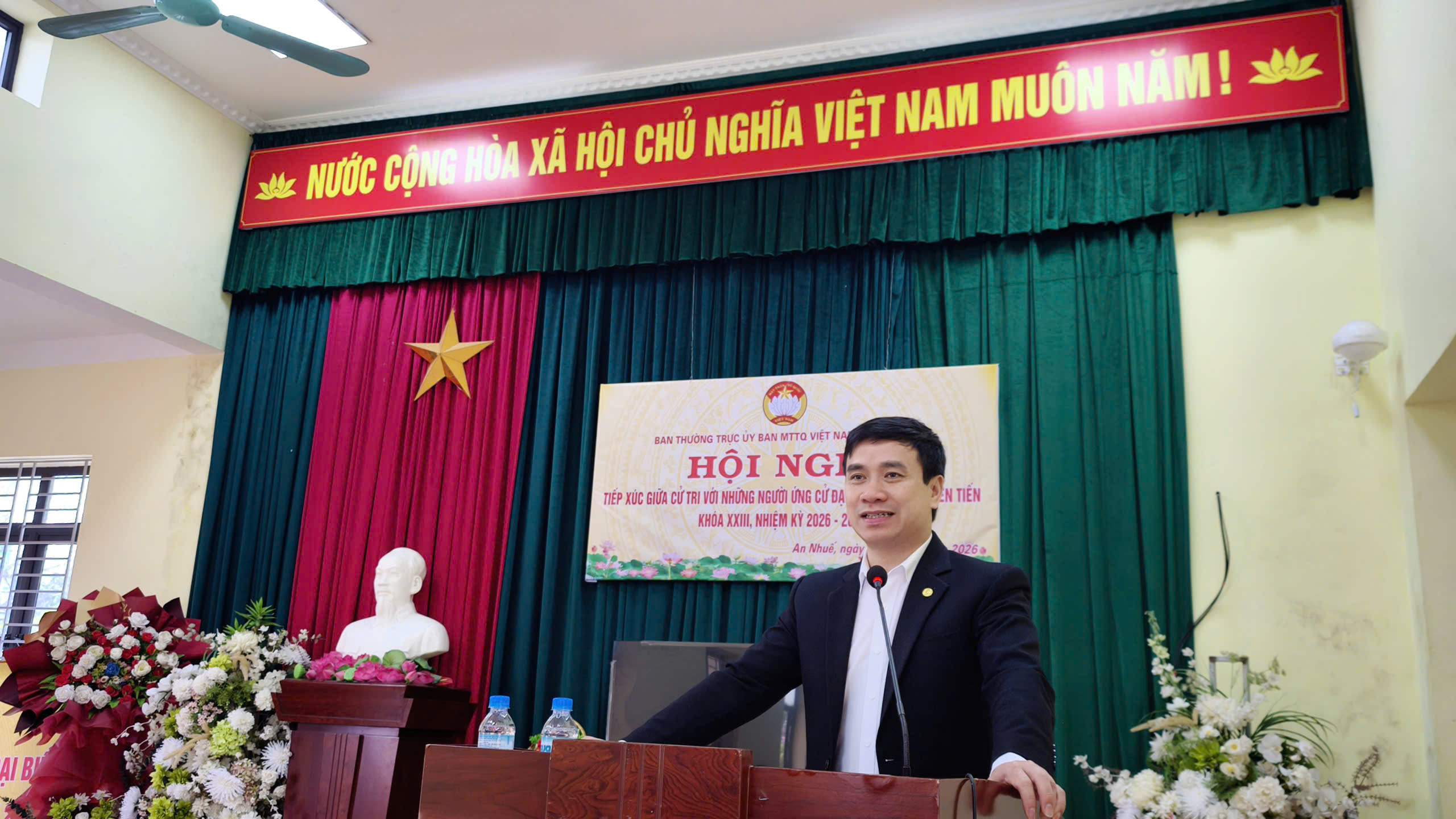 HỘI NGHỊ TIẾP XÚC CỬ TRI VẬN ĐỘNG BẦU CỬ TẠI ĐƠN VỊ BẦU CỬ SỐ 2